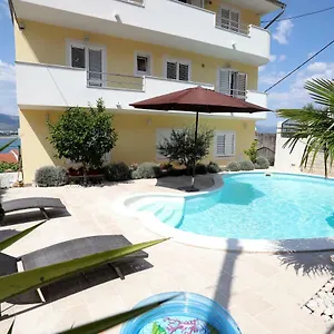 Apartament Sakal, Trogir
